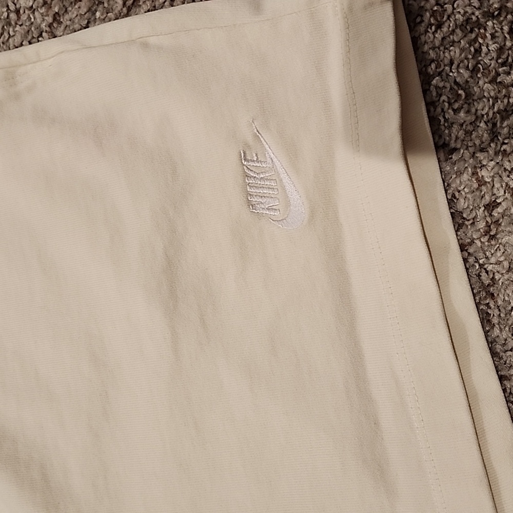 Nike Shorts - Picture 2 of 4